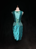 Vintage Sheath V Neck Green Satin Mother Of Bride Dress Party Gown Knee Length For Summer Women HZ1121