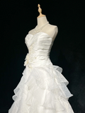Unique Bridal Gown Ball Gown Strapless Lace Sleeveless White 50s Wedding Dresses Modest Bridal Gowns HZ1121