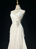 Vintage Bridal Gown A line Sweetheart Sleeveless Silver Beads Long Slit White 70s Wedding Dresses Elegant Bridal Gowns HZ1121