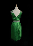 Vintage Sheath V Neck Green Satin Mini Short Formal 8th Grade Homecoming Dresses Summer Middle School Hoco Dress 20th Birthday Outfits HZ1121