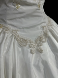 Unique Bridal Gown Ball Gown Off The Shoulder White Short Sleeves Lace Wedding Dresses Vintage 80s Wedding Gowns HZ1121