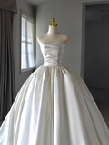 Princess Bridal Dress Ball Gown Strapless Satin Wedding Dress With Ruffles White Wedding Dresses Simple Wedding Gowns HZ1121