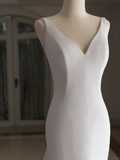 Simple Mermaid V Neck Satin White Wedding Dress Modest Wedding Dresses Princess Wedding Gowns HZ1121