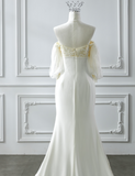 Romantic Wedding Gown Bridal Dress A Line Square Neck Satin Wedding Dress Ivory Wedding Dresses Modest Wedding Gowns HZ1121