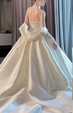 Romantic Wedding Gown Bridal Dress Ball Gown Strapless Wedding Dress White Lace Appliques Wedding Dresses Modest Wedding Gowns HZ1121
