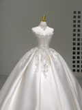 Romantic Wedding Gown Bridal Dress Ball Gown Strapless Wedding Dress White Lace Appliques Wedding Dresses Modest Wedding Gowns HZ1121
