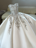 Ethereal Wedding Dress Ball Gown Sweetheart Satin White Sleeveless Long Wedding Dresses Bridal Gowns HZ1121