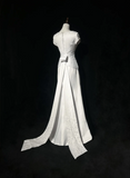 Vintage Bridal Dress A Line V Neck White Beads Satin Long Wedding Dress Retro Wedding Dresses Modest Wedding Gowns HZ1121