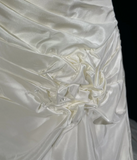Vintage Bridal Dress Ball Gown Strapless Satin Ivory Long Wedding Dress Retro Wedding Dresses Modest Wedding Gowns HZ1121