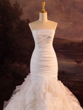 Pretty Wedding Dress Mermaid Strapless Layers Ruffles White Tulle Long Wedding Dresses Bridal Gowns Brides Gown HZ1121