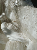 Classic Bridal Gown Ball Gown Square Neck Short Sleeves Tulle White Wedding Dresses Vintage Bridal Gowns HZ1121