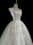 Classic Bridal Gown Ball Gown Square Neck Short Sleeves Tulle White Wedding Dresses Vintage Bridal Gowns HZ1121