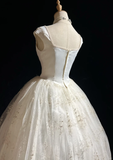 Classic Bridal Gown Ball Gown Square Neck Short Sleeves Tulle White Wedding Dresses Vintage Bridal Gowns HZ1121