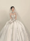 Extravagant Ball Gown Strapless White Satin Beads Long Wedding Dresses Elegant Bridal Gowns HZ1121