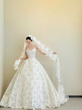 Extravagant Ball Gown Strapless White Lace Long Wedding Dresses Elegant Bridal Gowns HZ1121