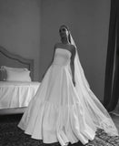 Dreamy Wedding Dress Ball Gown Strapless Satin White Wedding Dresses Bridal Gowns HZ1121