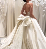 Ethereal Wedding Dress Ball Gown Strapless Lace Long White Wedding Dresses Bridal Gowns HZ1121
