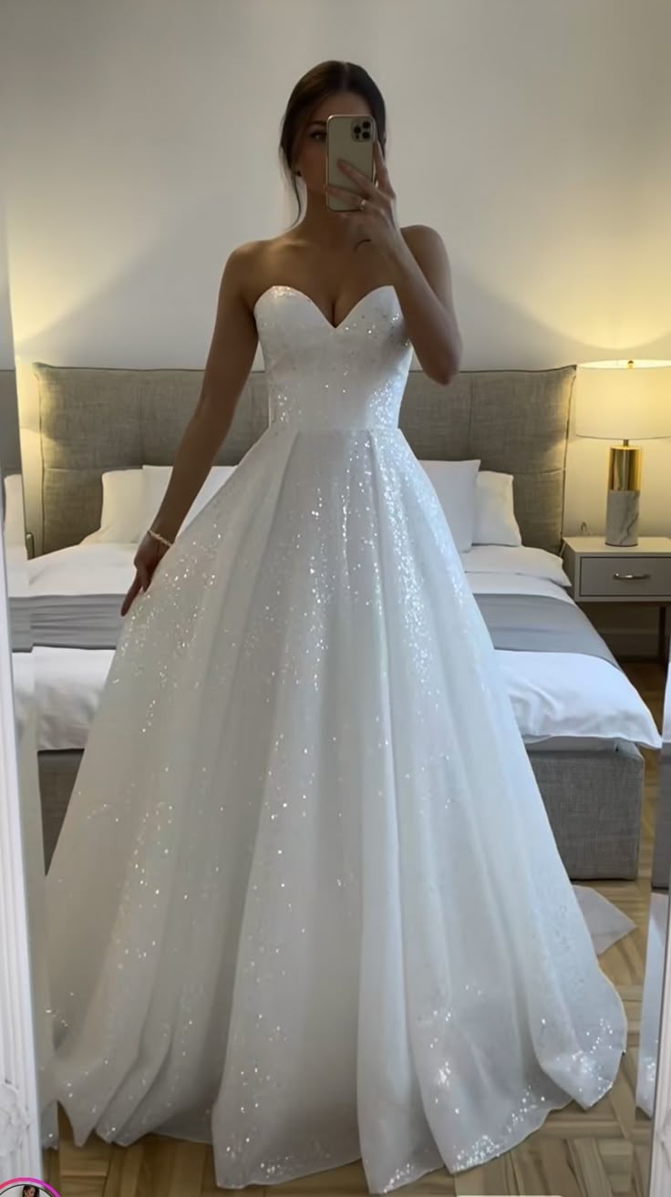 Classic Bridal Gown A Line Sweetheart Sequin White Wedding Dresses Minimalist Bridal Gowns HZ1121