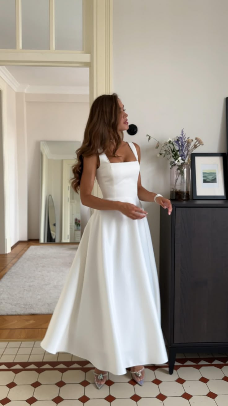 Classic Bridal Gown A line Square Satin White Summer Wedding Dresses Minimalist Bridal Gowns HZ1121
