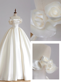 Pretty Wedding Dress Ball Gown Strapless Ivory Satin Wedding Dresses Bridal Gowns HZ1121