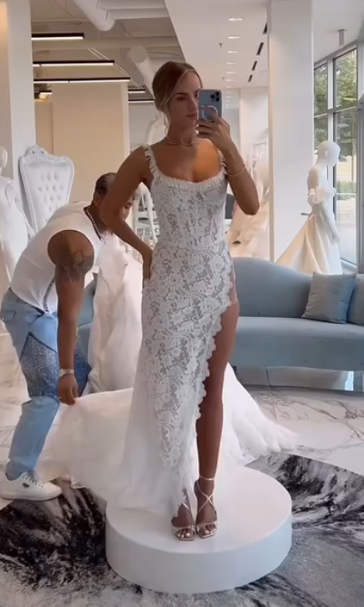 Classic Bridal Gown A line Square Lace White Summer Long Wedding Dresses Minimalist Bridal Gowns HZ1121