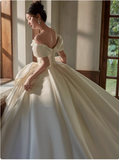 Modest Ball Gown Off-the-shoulder Bridal Dress White Satin Tulle Long Wedding Dress Elegant Lace Applique Bridal Gowns HZ1121