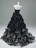 Stunning Sweetheart Neck Ball Gown Tiered Tulle Taffeta Long Quinceanera Dress Black Appliqu¨¦ Formal Gowns Vestido De 15 Anos Sweet 16 Dress HZ1121