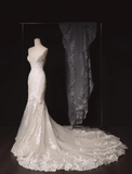 Timeless Strapless Mermaid Wedding Dresses Tulle Applique White Bridal Gowns HZ1121