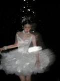 Unique Wedding Dress Ball Gown Sweetheart Summer Short White Wedding Dresses Bridal Gowns With Ruffles HZ1121