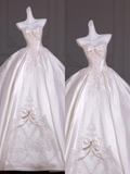 Pretty Wedding Dress Ball Gown Strapless Satin Long Appliques White Wedding Dresses Bridal Gowns With Bow-knot HZ1121