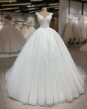Princess Wedding Dress Ball Gown V Neck Tulle Sleeveless White Lace Wedding Dresses Dreamy Bridal Gowns HZ1121