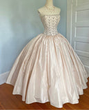 Luxury Ball Gown Strapless Sleeveless Satin Pink Quinceanera Dress Formal Gowns Vestido De 15 Anos Sweet 16 Dress HZ1121