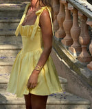 Sexy A Line Spaghetti Straps Yellow Satin Grad Dress Inspo Short Mini Formal 8th Grade Homecoming Dresses High School Hoco Court Dress Graduation Dress Cocktail Dress Birthday Outfits HZ1121